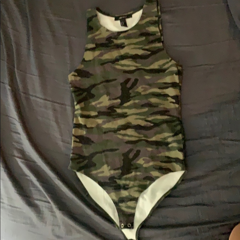 Forever 21 - Bodysuit (M)